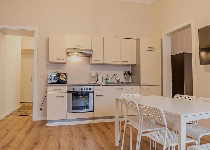 Comfortable 2br & 1lr In *