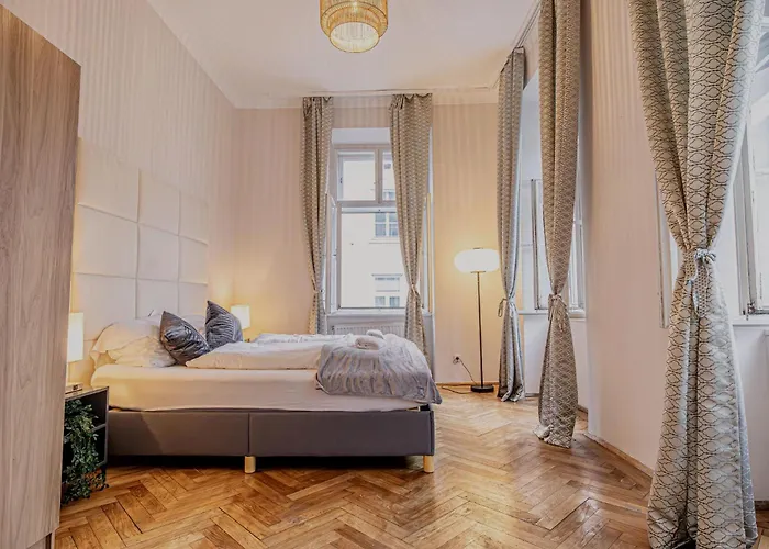 Comfortable 2br & 1lr In