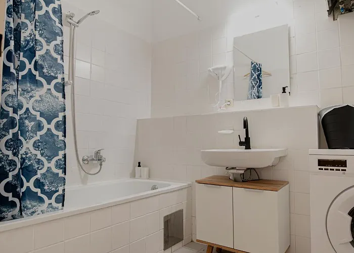 Apartment Comfortable 2br & 1lr In